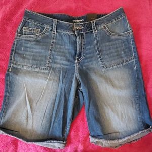 New. Lane Bryant Size 16 jean shorts